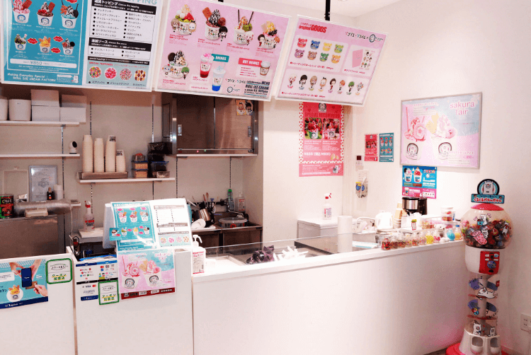 ROLL ICE CREAM FACTORY 渋谷・TOHOシネタワー店